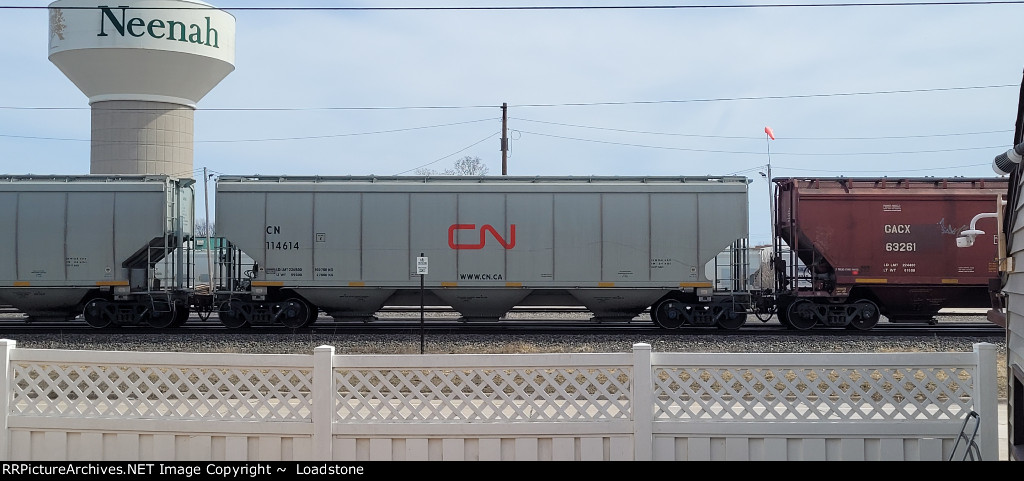 CN 114614